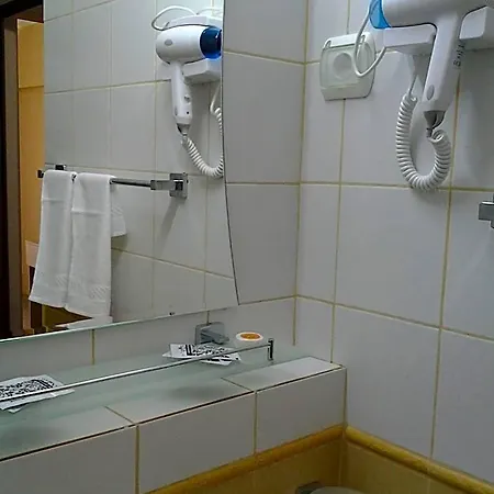 Hotell Nova Route 3*